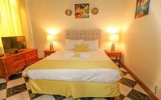 Kaisers Sunset Hotel - Adults Only, West End ネグリル